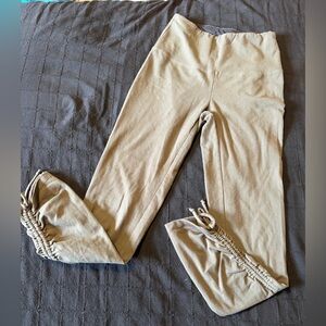 Ruby Ribbon women’s olive green Leggings